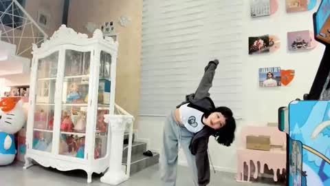 Snapshot of cherrymafer666 chatting on 12/20/25, 02:07 cherrycute666 online show from 12/20/25, 02:07