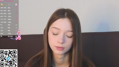 Snapshot of cherrymira chatting on 10/16/25, 06:14 Loise online show from 10/16/25, 06:14