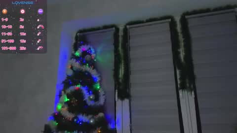 Lysia online show from 12/17/25, 12:44