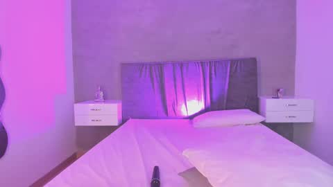 Snapshot of cherrysnow_ chatting on 02/19/25, 10:23 Cherry online show from 02/19/25, 10:23