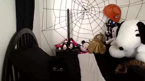 Cherry  online show from 10/15/25, 04:40