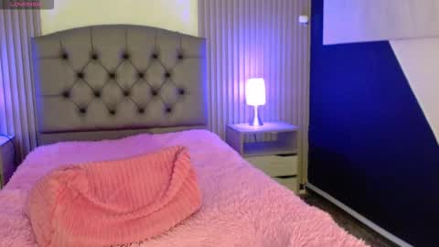 Cheryl online show from 09/25/25, 02:59