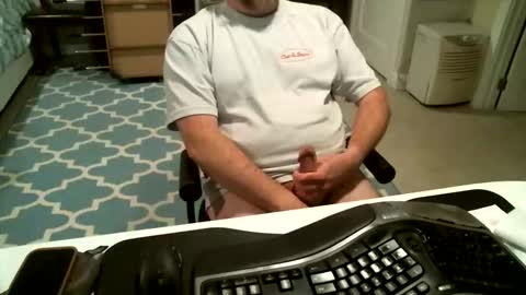 Snapshot of chesbayboy chatting on 02/28/26, 05:08 chesbayboy online show from 02/28/26, 05:08