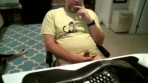 Snapshot of chesbayboy chatting on 05/28/26, 02:36 chesbayboy online show from 05/28/26, 02:36