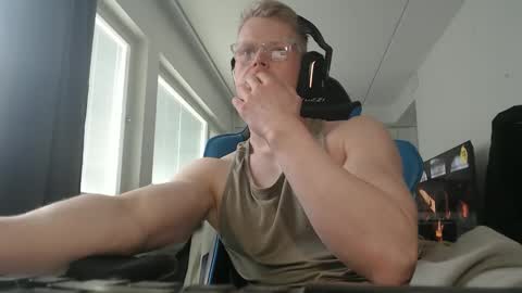 chestbrahhhhhh online show from 05/18/26, 01:28