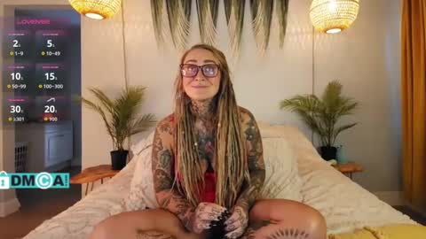 Chevi Blue online show from 11/05/25, 01:44