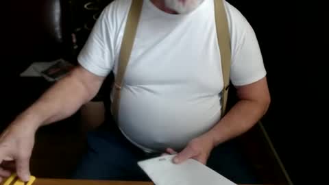 Snapshot of chgodad chatting on 01/14/26, 08:03 chgodad online show from 01/14/26, 08:03