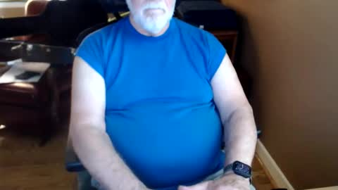 Snapshot of chgodad chatting on 05/04/26, 09:44 chgodad online show from 05/04/26, 09:44