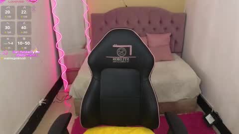 Chiara  online show from 11/20/25, 02:45