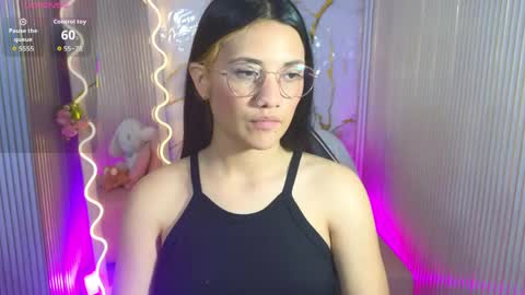Snapshot of chiara_tay chatting on 04/15/26, 07:43 Chiara online show from 04/15/26, 07:43