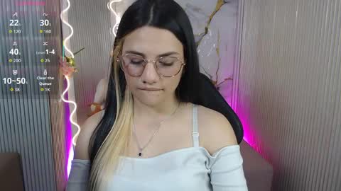 Snapshot of chiara_tay chatting on 05/08/26, 07:19 Chiara online show from 05/08/26, 07:19