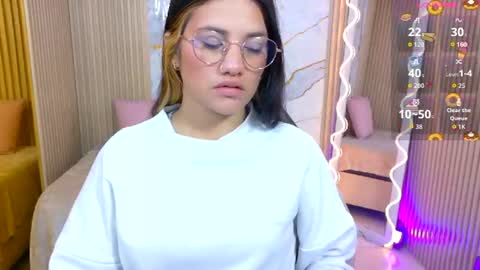 Snapshot of chiara_tay chatting on 06/18/26, 11:58 Chiara online show from 06/18/26, 11:58
