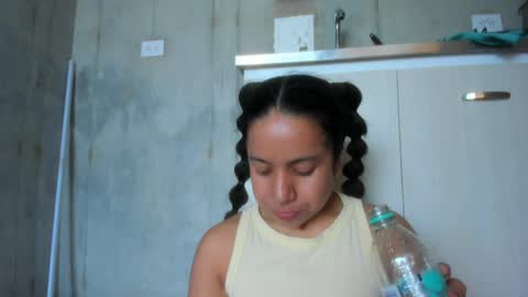 Chiara fustox online show from 04/23/26, 08:33