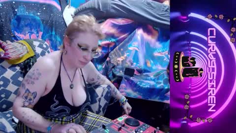 CurvySiren online show from 02/08/26, 07:34