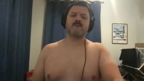 Snapshot of chicagoguy7183 chatting on 11/22/25, 03:00 chicagoguy7183 online show from 11/22/25, 03:00