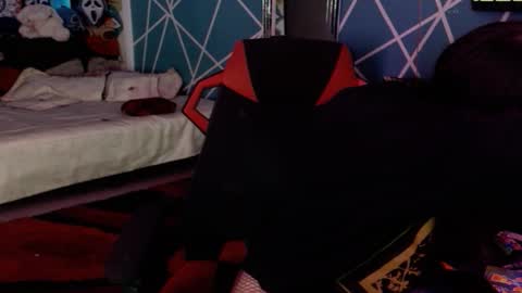 Snapshot of chico_explosivo chatting on 10/14/25, 12:00 chico_explosivo online show from 10/14/25, 12:00