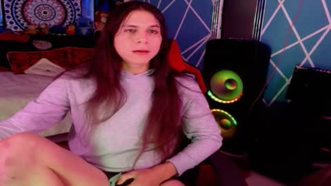 Snapshot of chico_explosivo chatting on 10/22/25, 03:18 chico_explosivo online show from 10/22/25, 03:18