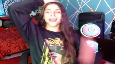 Snapshot of chico_explosivo chatting on 11/15/25, 11:54 chico_explosivo online show from 11/15/25, 11:54