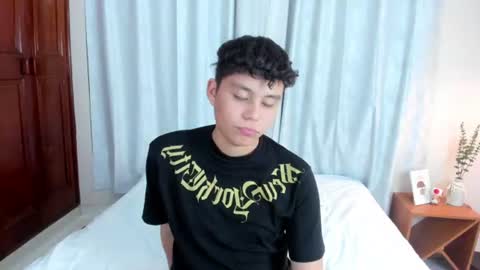 Snapshot of chico_medusa chatting on 06/15/26, 10:45 Nathan online show from 06/15/26, 10:45