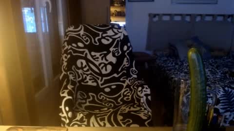 chicocam1983 online show from 12/14/24, 05:14