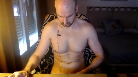 chicocam1983 online show from 09/27/25, 04:12