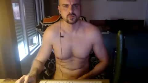 Snapshot of chicocam1983 chatting on 07/18/26, 03:38 chicocam1983 online show from 07/18/26, 03:38