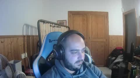 Snapshot of chicomallorca96 chatting on 02/18/25, 05:10 chicomallorca96 online show from 02/18/25, 05:10