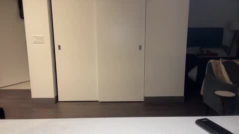 ChiGuy841 online show from 02/06/25, 03:59