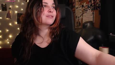 Saya online show from 10/15/25, 02:55