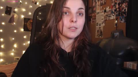 Saya online show from 10/23/25, 10:08