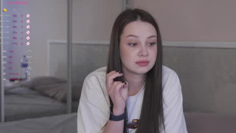 Nicole online show from 05/02/26, 04:39