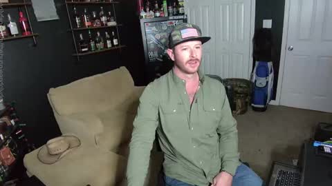 Snapshot of chillinthemosttt chatting on 12/03/24, 04:25 Chillinthemosttt online show from 12/03/24, 04:25