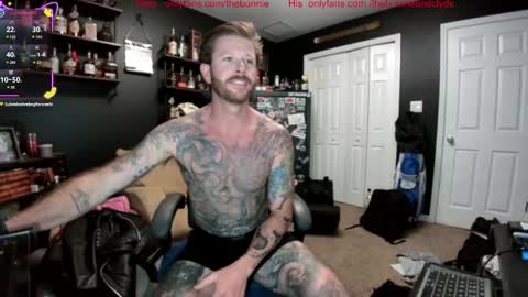 Snapshot of chillinthemosttt chatting on 09/19/25, 02:02 Chillinthemosttt online show from 09/19/25, 02:02