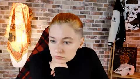 Bella online show from 09/23/25, 05:10