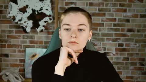 Bella online show from 04/21/26, 09:04