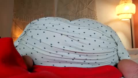 yoursensualparadise online show from 04/14/26, 09:43