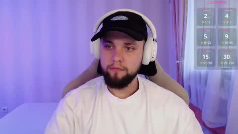 Snapshot of chilly__willy chatting on 11/12/25, 08:48 Mark online show from 11/12/25, 08:48