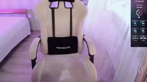 Snapshot of chilly__willy chatting on 02/12/26, 06:19 Mark online show from 02/12/26, 06:19