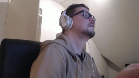 chillzonecam online show from 03/06/26, 06:37