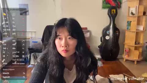 Snapshot of chiloschista chatting on 11/17/25, 06:24 judith online show from 11/17/25, 06:24