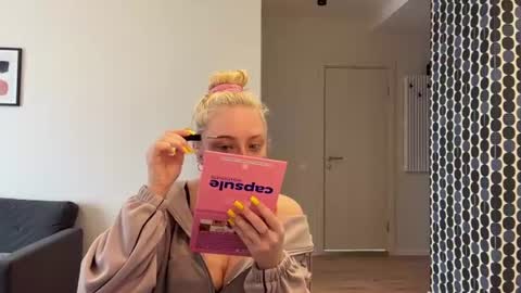 Chanelle online show from 07/07/26, 01:59
