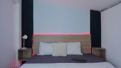 Chiqui online show from 12/14/25, 01:27