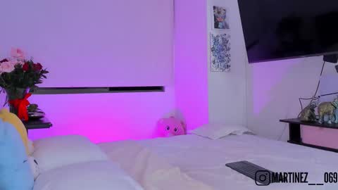 CHLOE online show from 10/24/25, 03:03