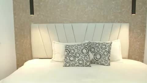 Abby 19 years online show from 01/08/25, 09:34