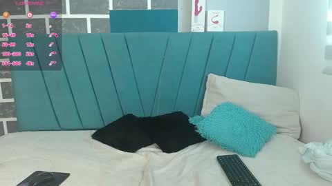 Abby 19 years online show from 12/04/25, 07:11