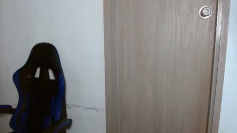 Snapshot of chloe_brownn1 chatting on 06/21/26, 05:59 Abby 19 years online show from 06/21/26, 05:59