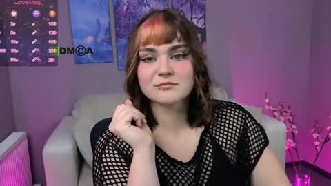 Snapshot of chloe_chery chatting on 11/09/25, 09:13 chloe_chery online show from 11/09/25, 09:13