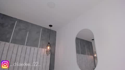 Snapshot of chloe_dee_ chatting on 01/07/25, 10:01 Chloe online show from 01/07/25, 10:01