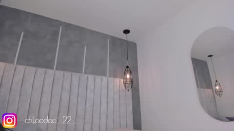Snapshot of chloe_dee_ chatting on 01/08/25, 04:33 Chloe online show from 01/08/25, 04:33