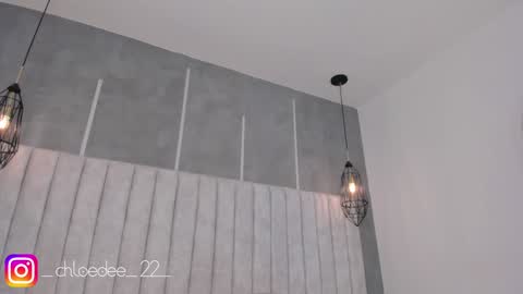 Snapshot of chloe_dee_ chatting on 01/14/25, 01:28 Chloe online show from 01/14/25, 01:28